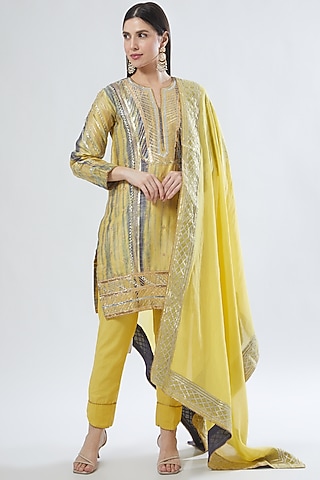 Yellow Printed & Embroidered Kurta Set by Anuradha grewal