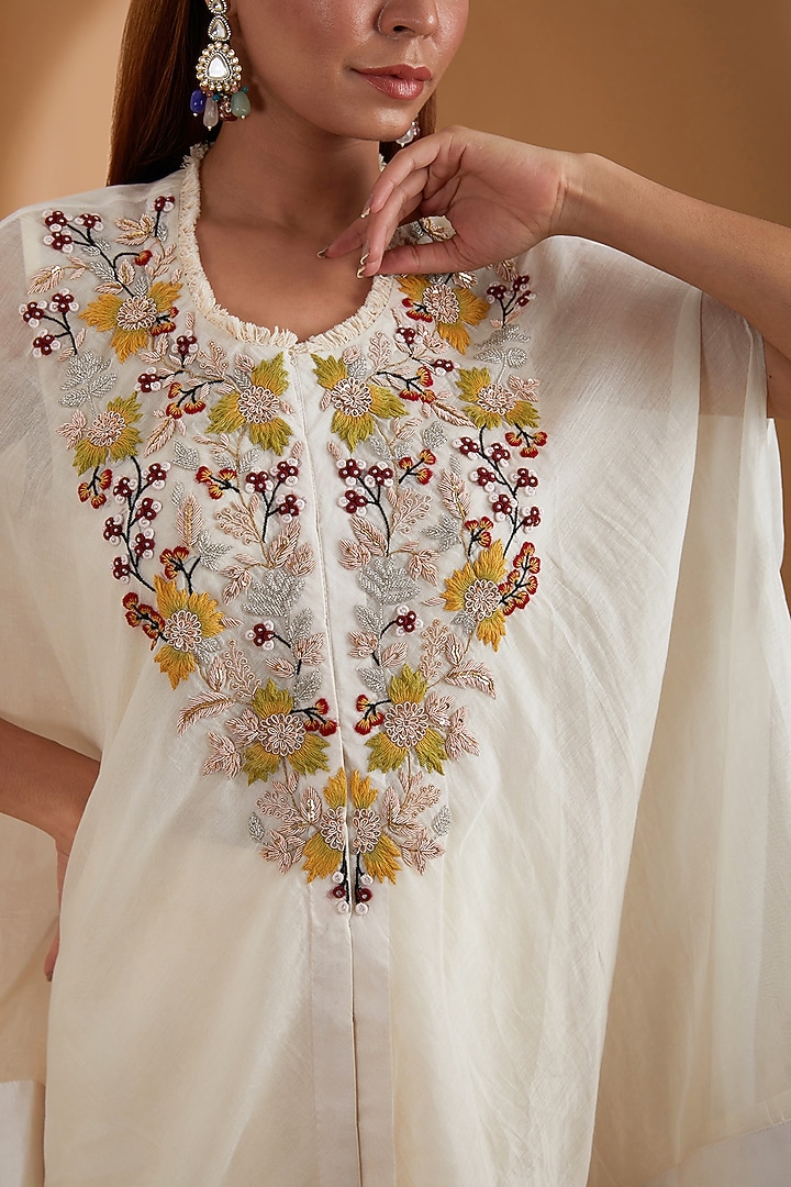 Off-White Modal Shantoon Dhoti Set by Anuradha Grewal at Pernia's Pop Up Shop