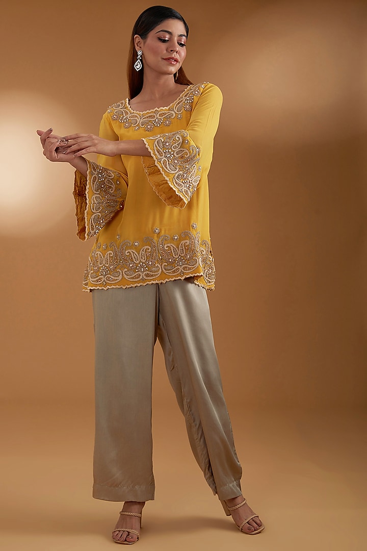 Yellow Georgette kurta Set by Anuradha Grewal
