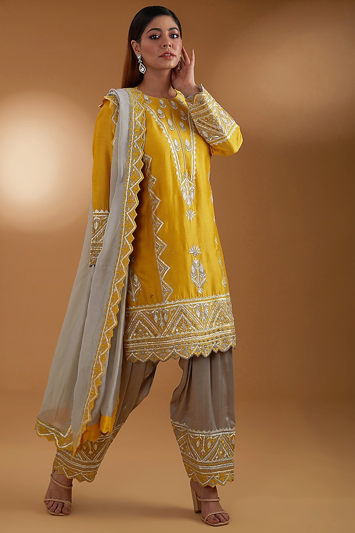 Yellow Chanderi Kurta Set by Anuradha Grewal