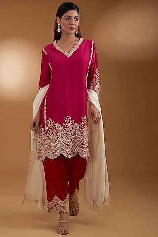 Red Chanderi Kurta Set by Anuradha Grewal