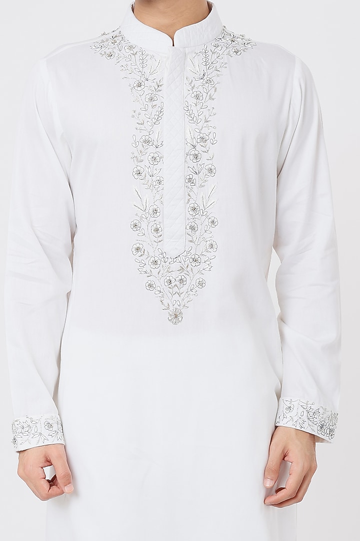 White Hand Embroidered Kurta Set by AGRAJAIN at Pernia's Pop Up Shop