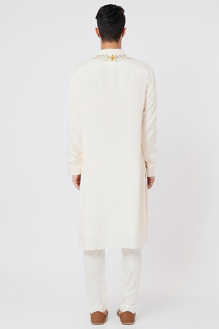 Peach-Ivory Hand Embroidered Kurta Set by AGRAJAIN at Pernia's Pop Up Shop
