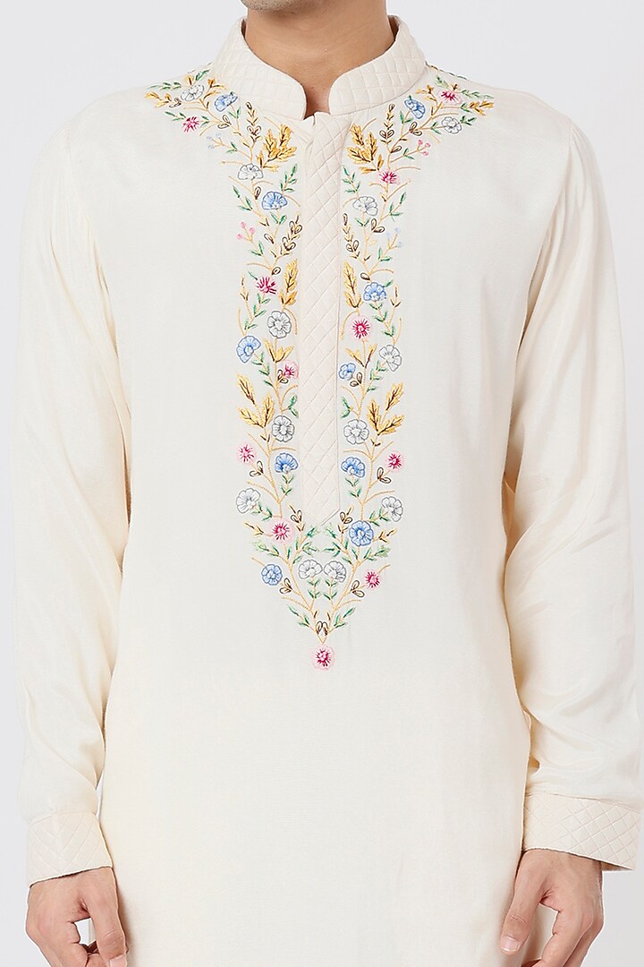 Peach-Ivory Hand Embroidered Kurta Set by AGRAJAIN at Pernia's Pop Up Shop