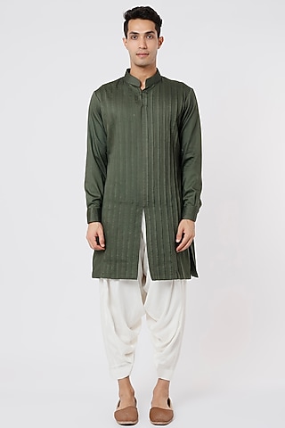 Mehendi Green Cotton Pleated Kurta Set by AGRAJAIN