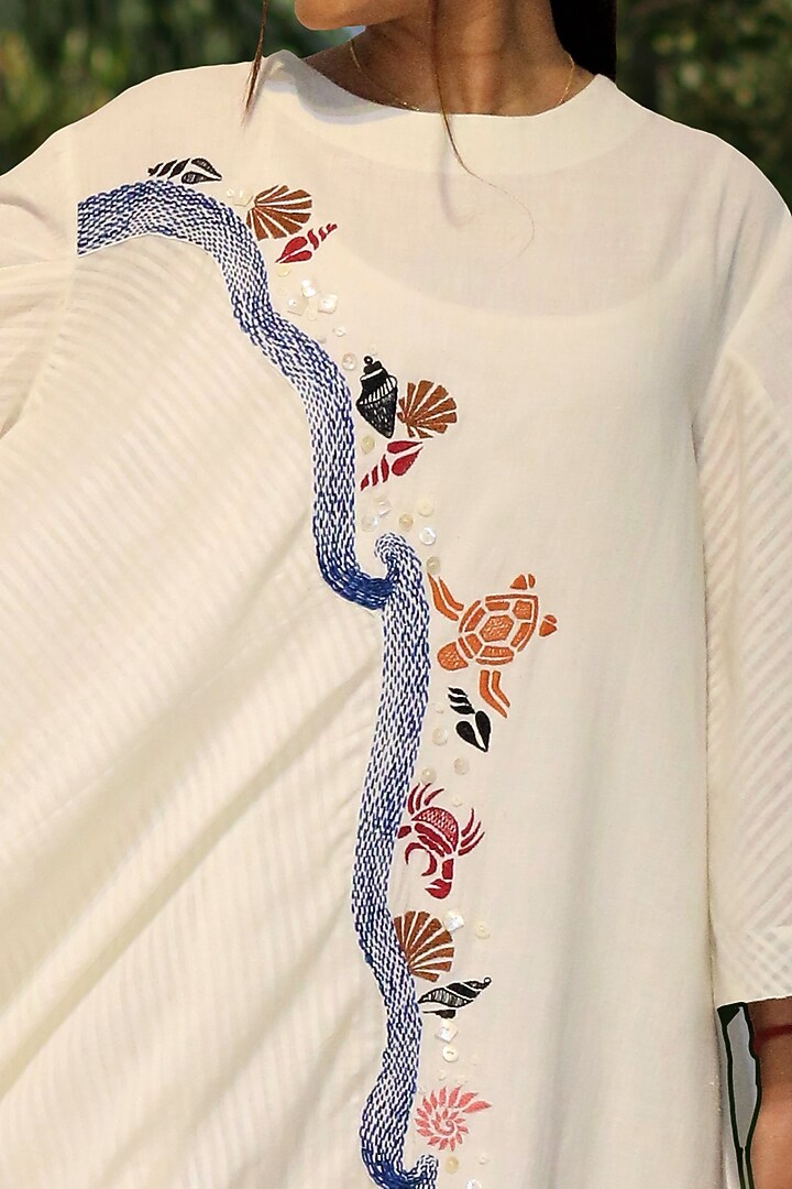 Ivory Hand Embroidered Tunic Dress by Amita Gupta Sustainable at Pernia's Pop Up Shop