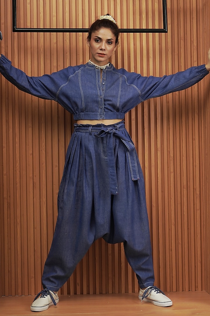 Blue Embroidered Denim Pants by AMITA GUPTA SUSTAINABLE at Pernia's Pop Up Shop