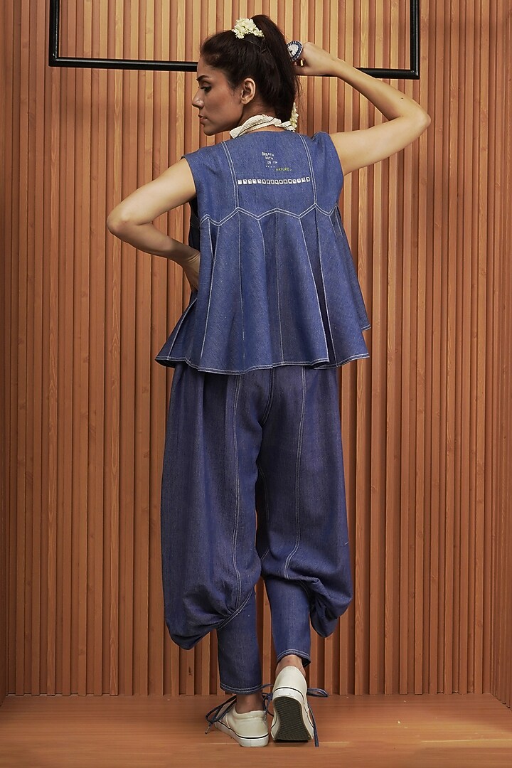 Blue Embroidered Denim Pants by AMITA GUPTA SUSTAINABLE at Pernia's Pop Up Shop