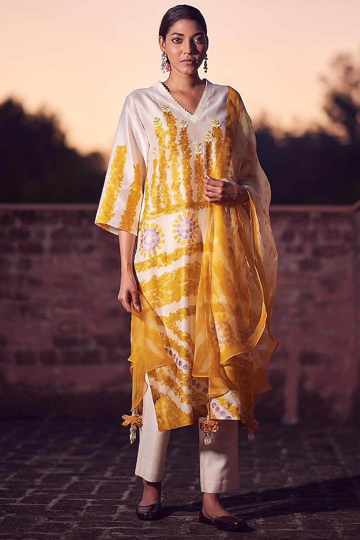 Ivory & Yellow Printed Kurta Set by Amita Gupta Sustainable