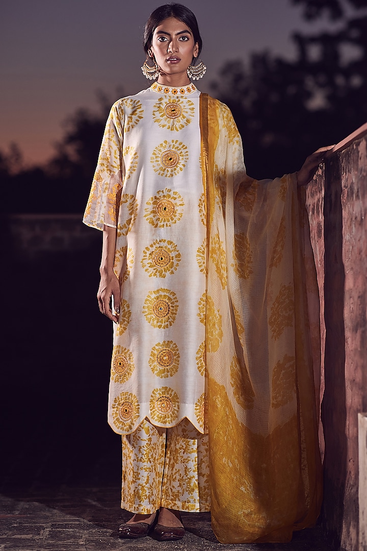 Ivory & Yellow Silk Chanderi Kurta Set by Amita Gupta Sustainable