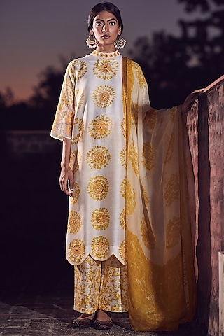 Ivory & Yellow Silk Chanderi Kurta Set by Amita Gupta Sustainable