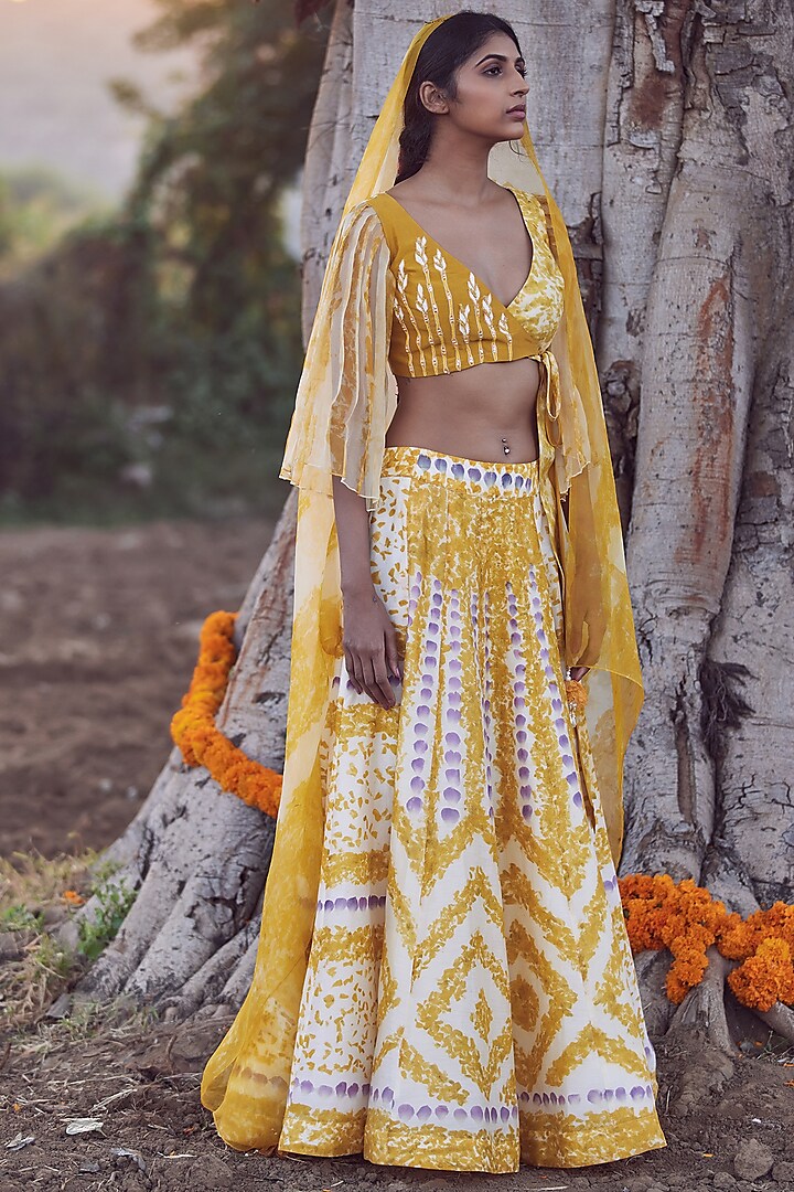 Ivory & Yellow Floral Printed Lehenga Set by Amita Gupta Sustainable