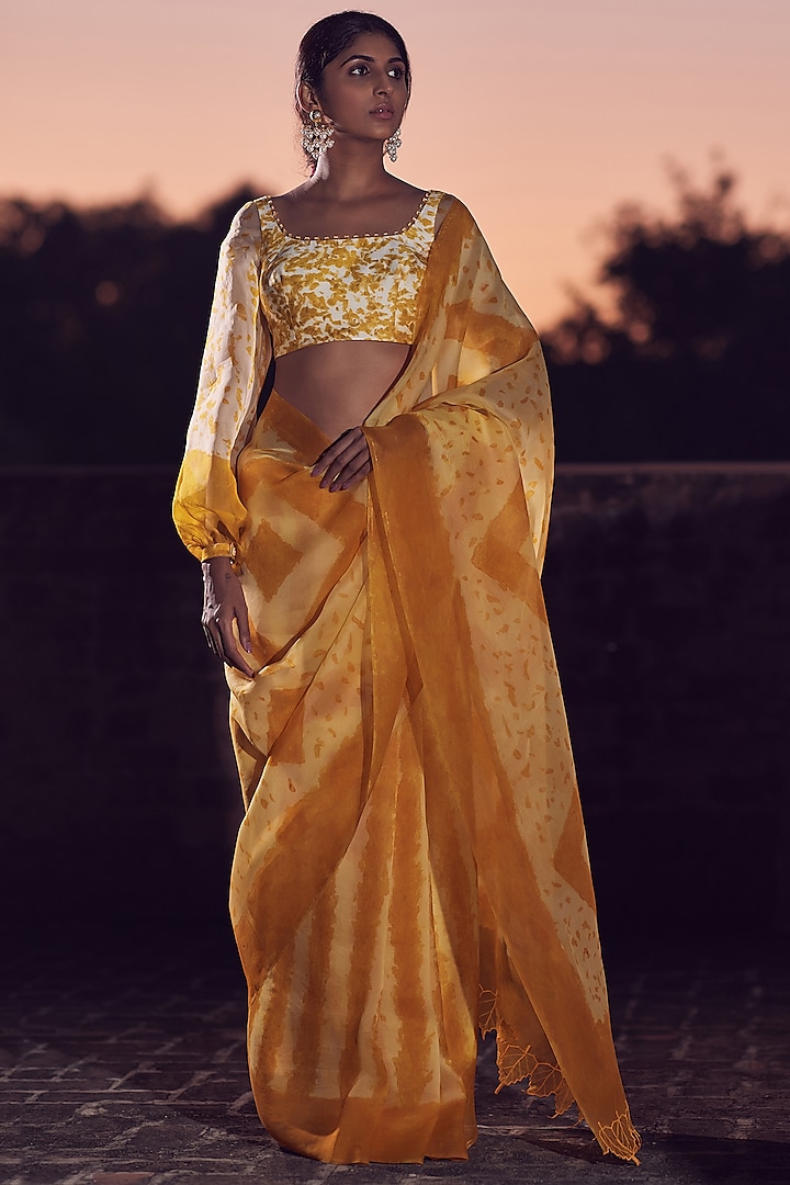 Ivory & Yellow Floral Printed Saree Set by Amita Gupta Sustainable