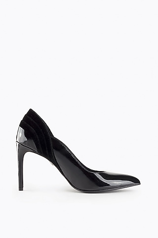 Nude Leather Handmade Pumps by Augustha
