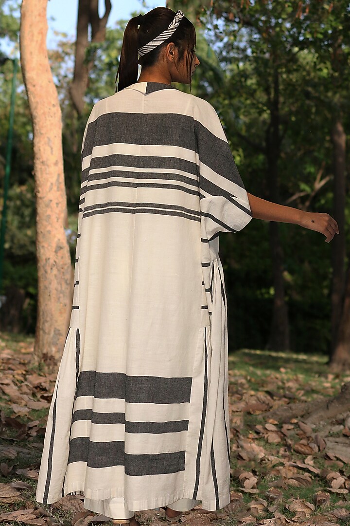 Ivory & Black Embellished Tunic Set by Amita Gupta Sustainable at Pernia's Pop Up Shop