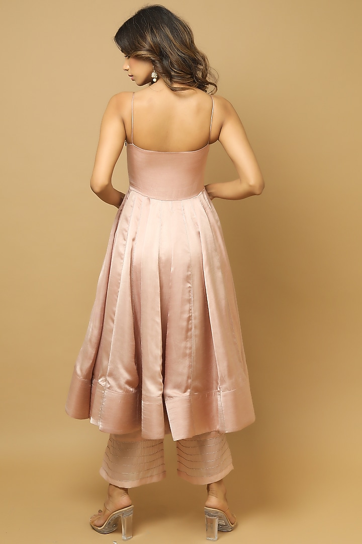 Rose Pink Embellished Kurta Set by AHI CLOTHING at Pernia's Pop Up Shop