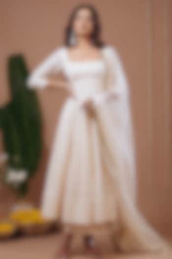 Ivory Chikankari Wedding Anarkali Set by AHI CLOTHING at Pernia's Pop Up Shop