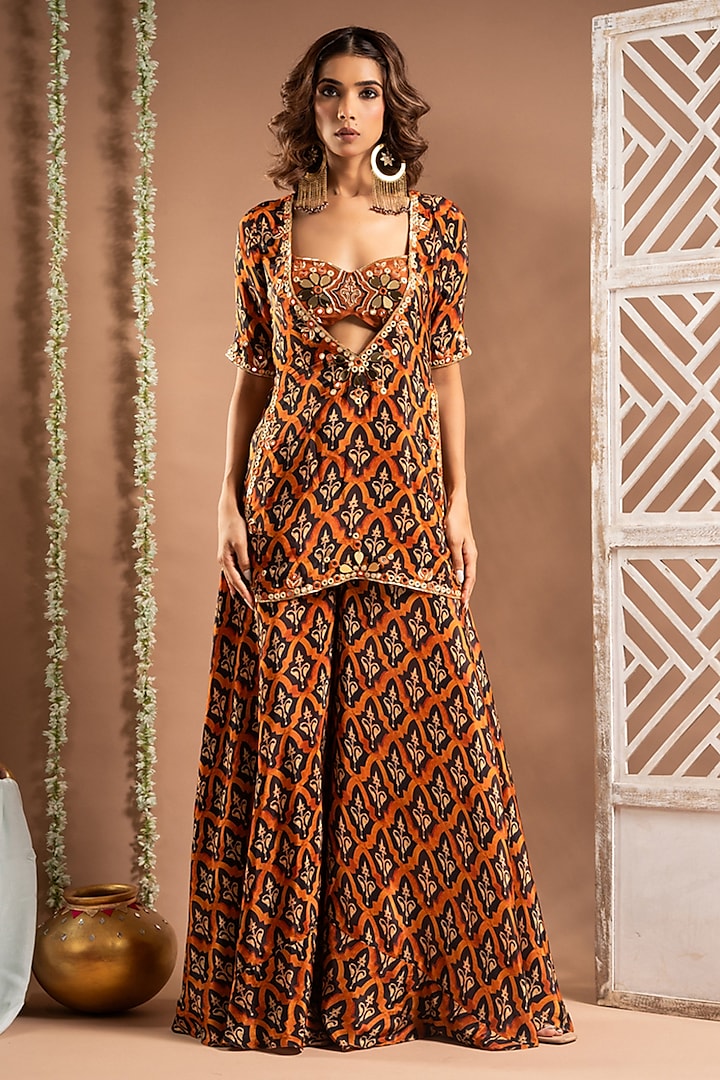 Rust & Black Heavy Crepe Digital Printed Kurta Set by AHI CLOTHING at Pernia's Pop Up Shop