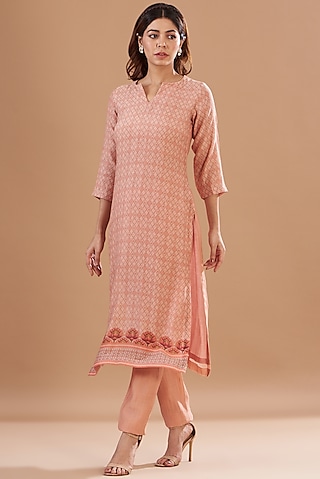 Peach Chanderi Printed Kurta Set by Aharin India