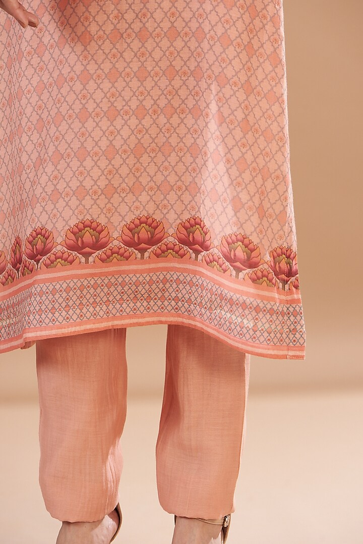 Peach Chanderi Printed Kurta Set by Aharin India at Pernia's Pop Up Shop