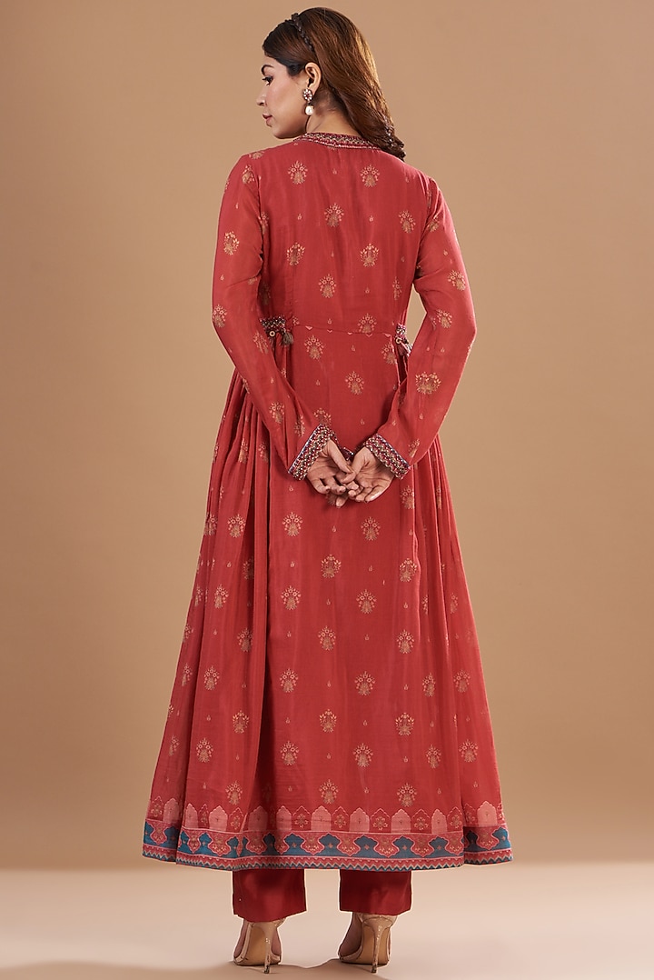 Red Chanderi Printed & Embroidered Kurta Set by Aharin India at Pernia's Pop Up Shop