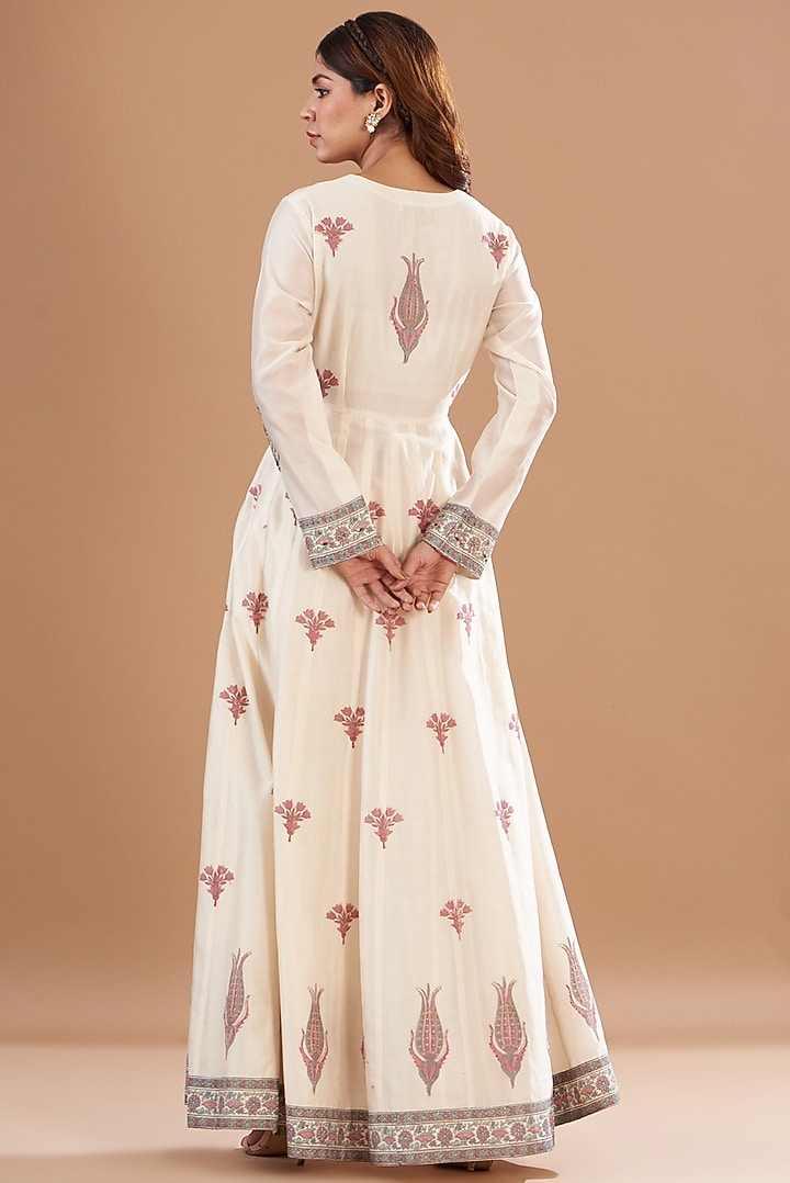 Ivory Viscose Chanderi Embroidered & Printed Kurta by Aharin India at Pernia's Pop Up Shop