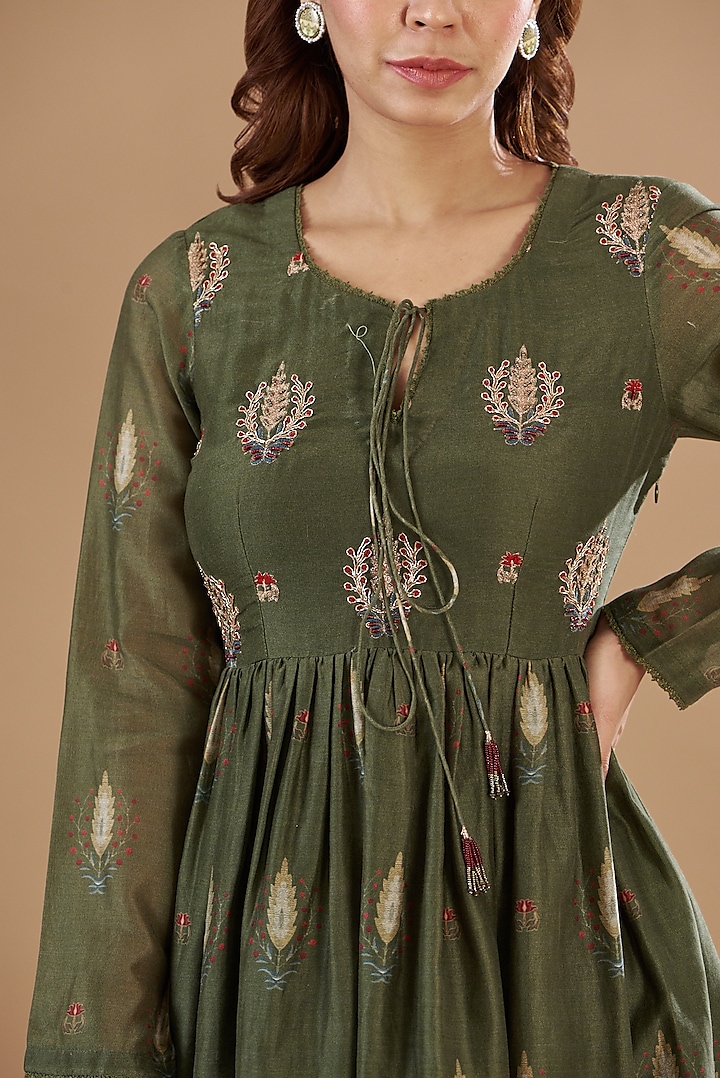 Green Viscose Chanderi Printed & Embroidered Wedding Lehenga Set by Aharin India at Pernia's Pop Up Shop