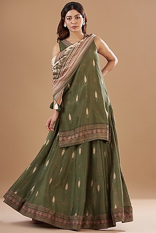 Green Viscose Chanderi Printed & Embroidered Skirt Set by Aharin India