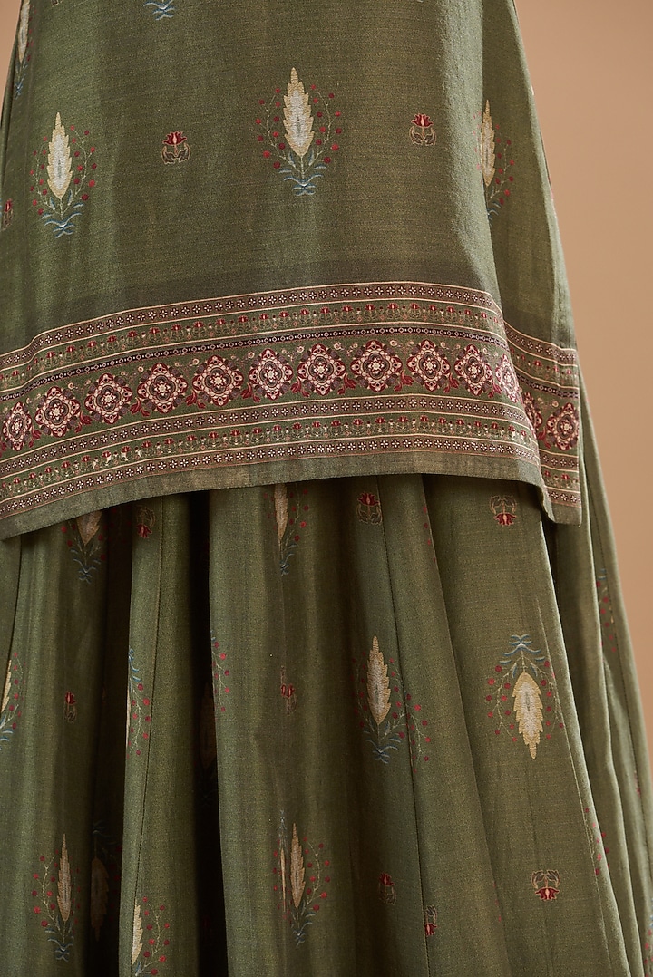 Green Viscose Chanderi Printed & Embroidered Skirt Set by Aharin India at Pernia's Pop Up Shop