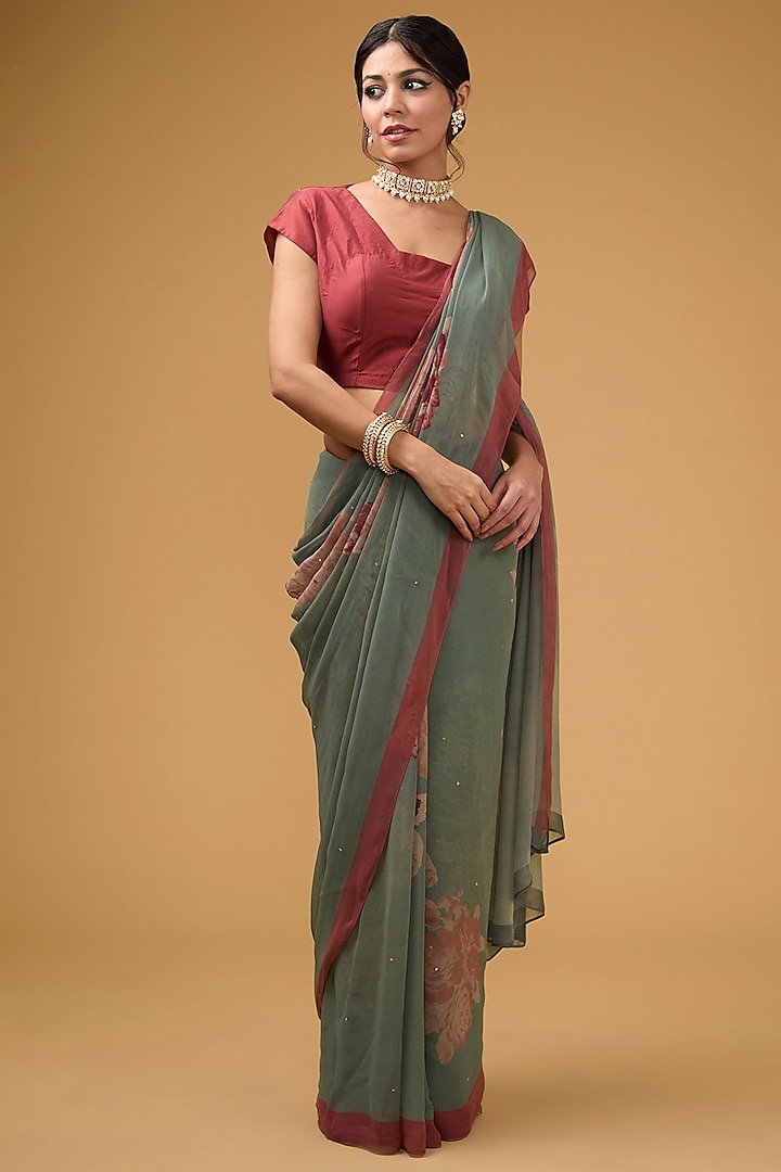 Grey Viscose Floral Digital Printed Saree Set by Aharin India at Pernia's Pop Up Shop