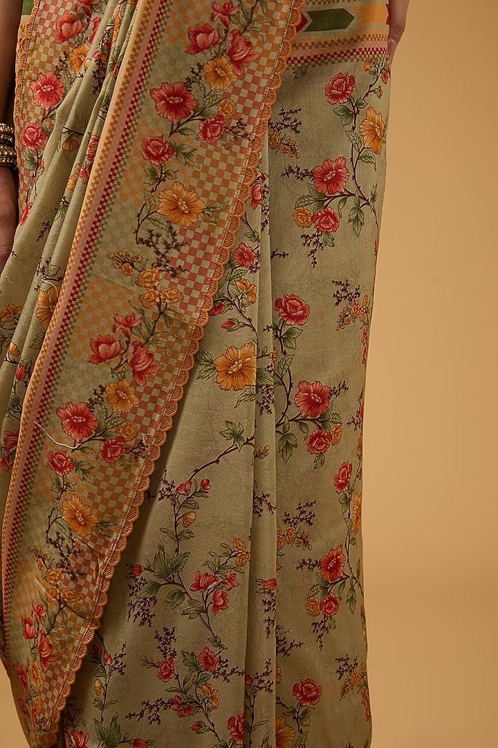 Green Viscose Floral Printed Party Wear Saree Set by Aharin India at Pernia's Pop Up Shop