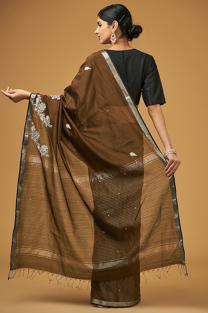 Brown Maheshwari Cotton Silk Boota Embroidered Handwoven Party Wear Saree Set by Aharin India at Pernia's Pop Up Shop
