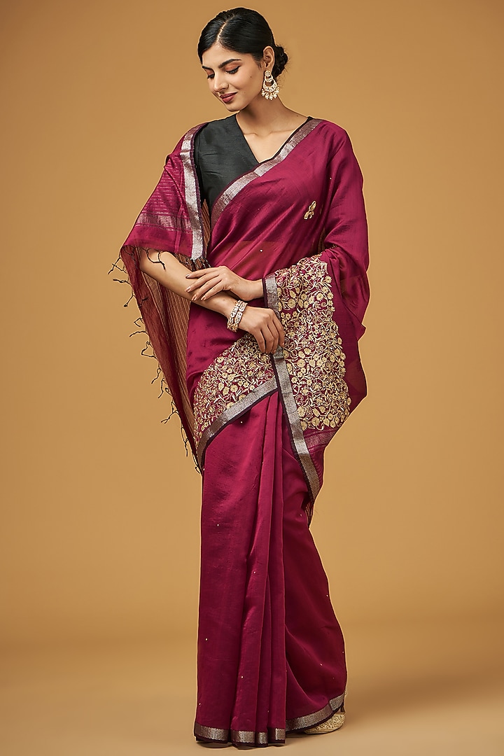 Maroon Maheshwari Cotton Silk Embroidered Handwoven Saree Set by Aharin India
