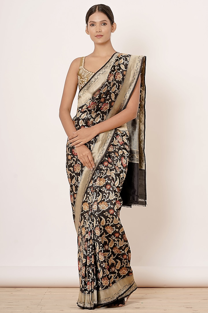 Black Embroidered Saree Set by Aharin India