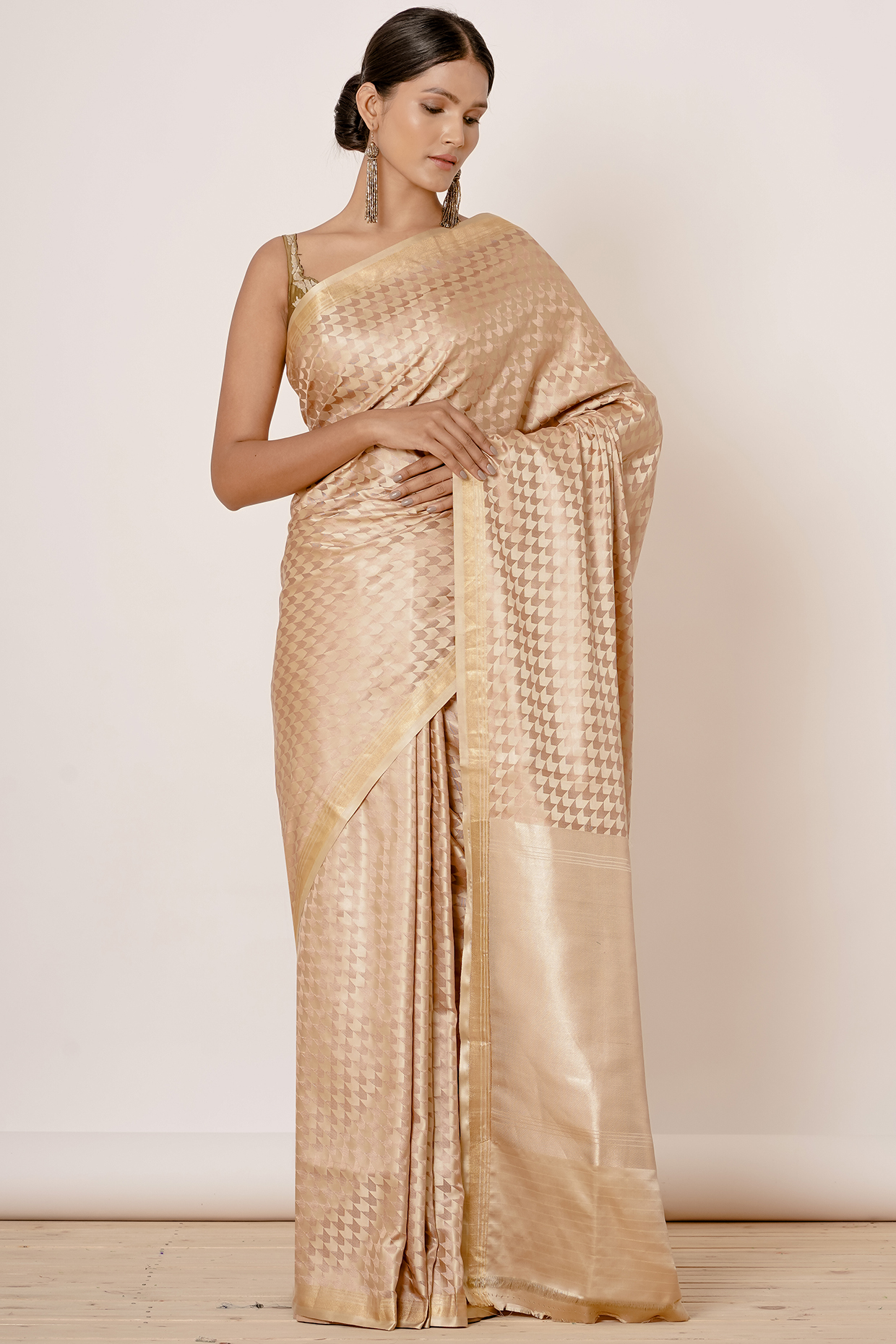 Gold Embroidered Saree Set by Aharin India