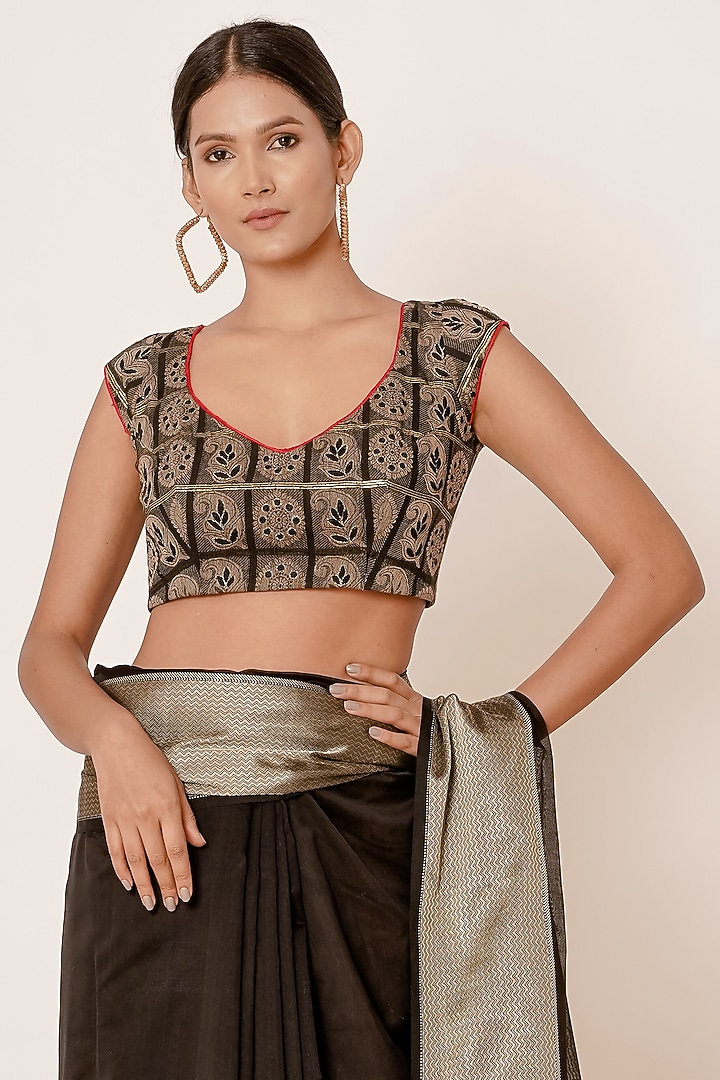 Royal Black Embroidered Wedding Saree Set by Aharin India at Pernia's Pop Up Shop