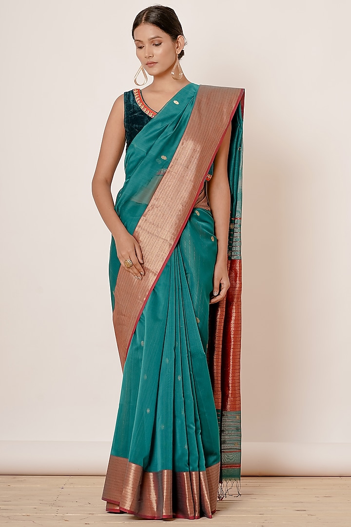 Teal Blue Maheshwari Silk Handwoven Saree Set by Aharin India