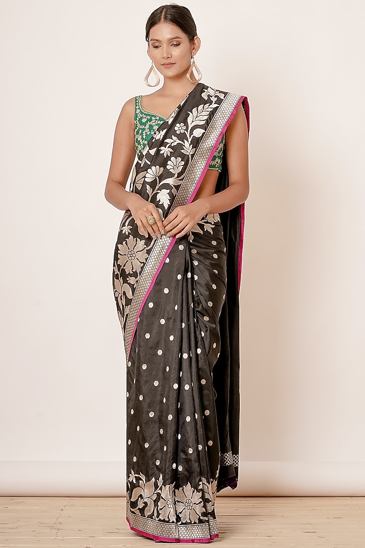 Black Embroidered Handwoven Saree Set by Aharin India
