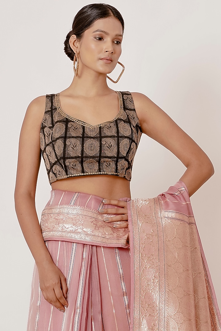 Onion Pink Pure Banarasi Silk Organza Embroidered Handwoven Wedding Saree Set by Aharin India at Pernia's Pop Up Shop