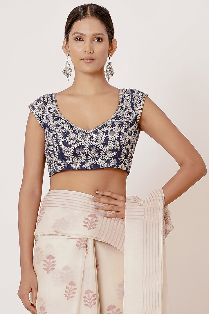 Ivory Shaded Organza Handwoven Wedding Saree Set by Aharin India at Pernia's Pop Up Shop