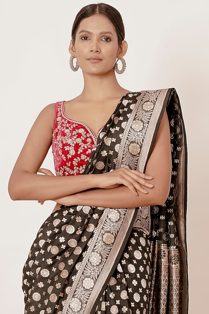 Black Zari Embroidered Handwoven Wedding Saree Set by Aharin India at Pernia's Pop Up Shop