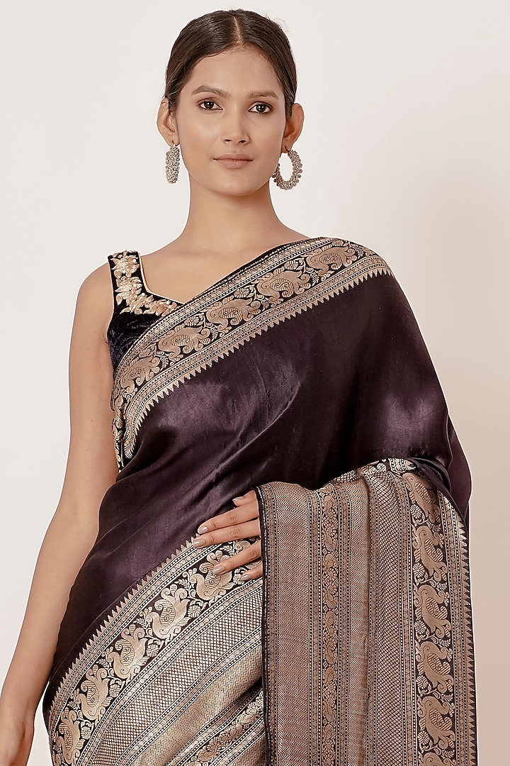 Coffee Brown Banarasi Silk Wedding Saree Set by Aharin India at Pernia's Pop Up Shop