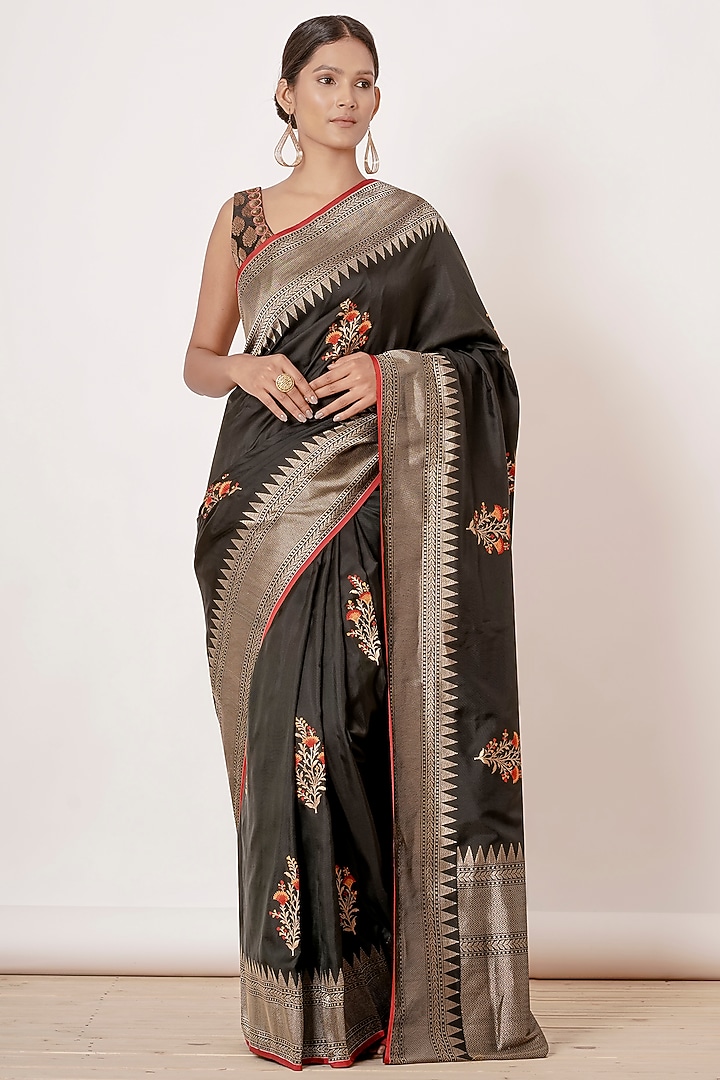 Black Pure Banarasi Silk Wedding Saree Set by Aharin India at Pernia's Pop Up Shop