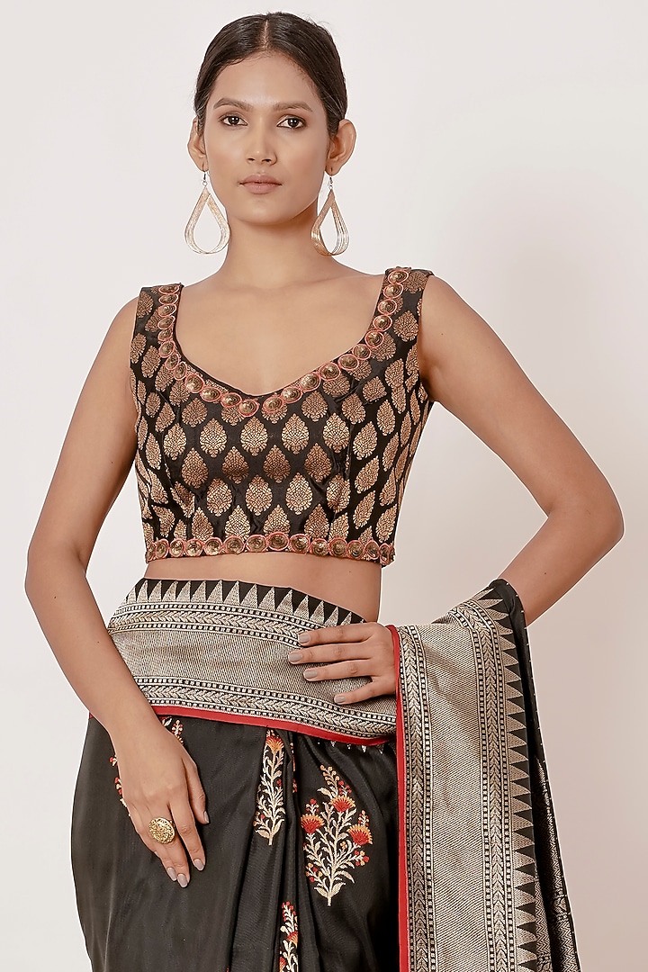 Black Pure Banarasi Silk Wedding Saree Set by Aharin India at Pernia's Pop Up Shop