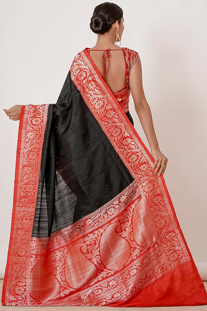 Black Pure Dupion Banarasi Silk Wedding Saree Set by Aharin India at Pernia's Pop Up Shop