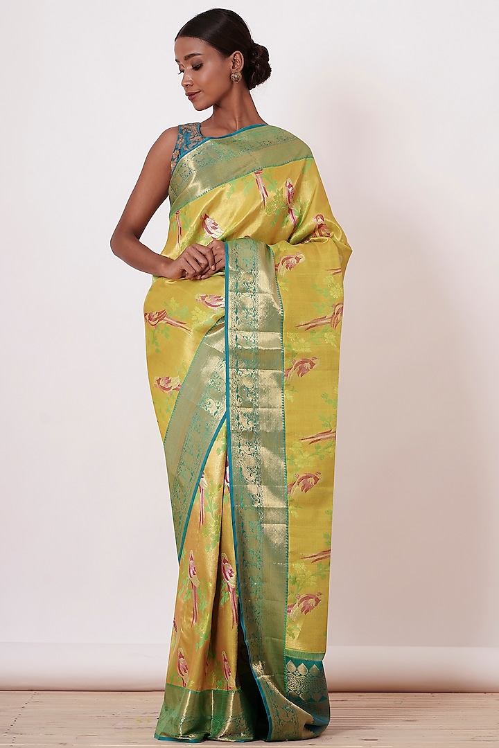 Light Parrot Green Embroidered Handwoven Saree Set by Aharin India
