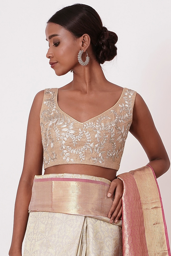 Ivory Silk Zari Embroidered Handwoven Wedding Saree Set by Aharin India at Pernia's Pop Up Shop