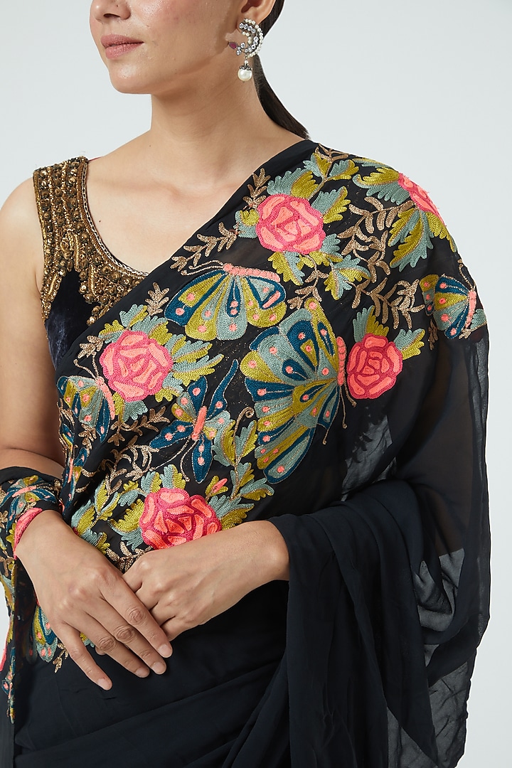 Black Floral Embroidered Wedding Saree Set by Aharin India at Pernia's Pop Up Shop