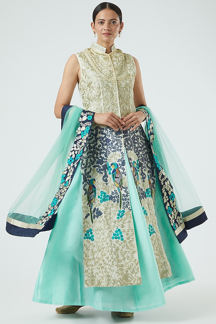 Ivory & Turquoise Kurta Set by Aharin India