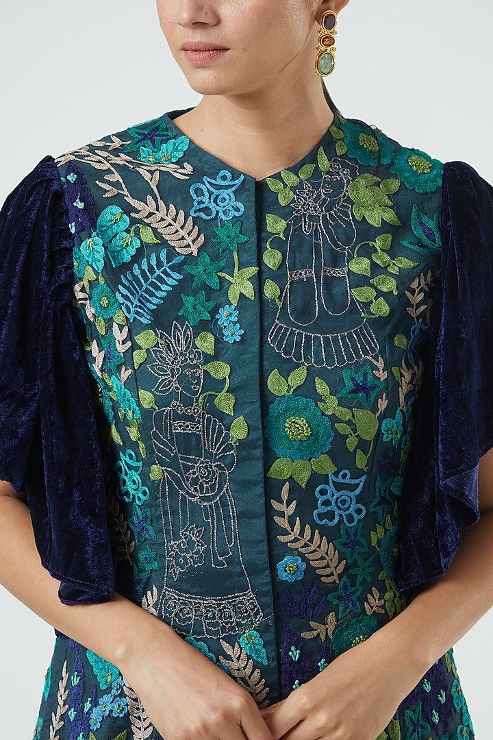 Turquoise Embroidered Kurta Set by Aharin India at Pernia's Pop Up Shop